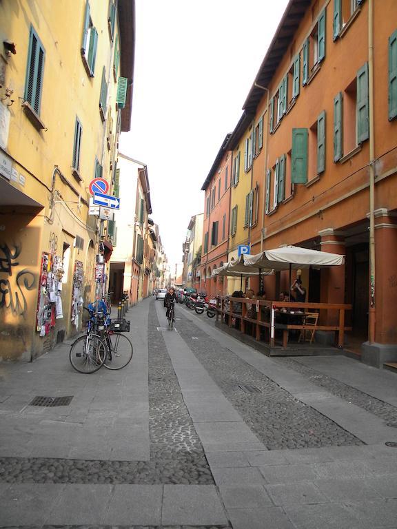 Ampio Open Space In Centro Storico Bologna Ruang foto